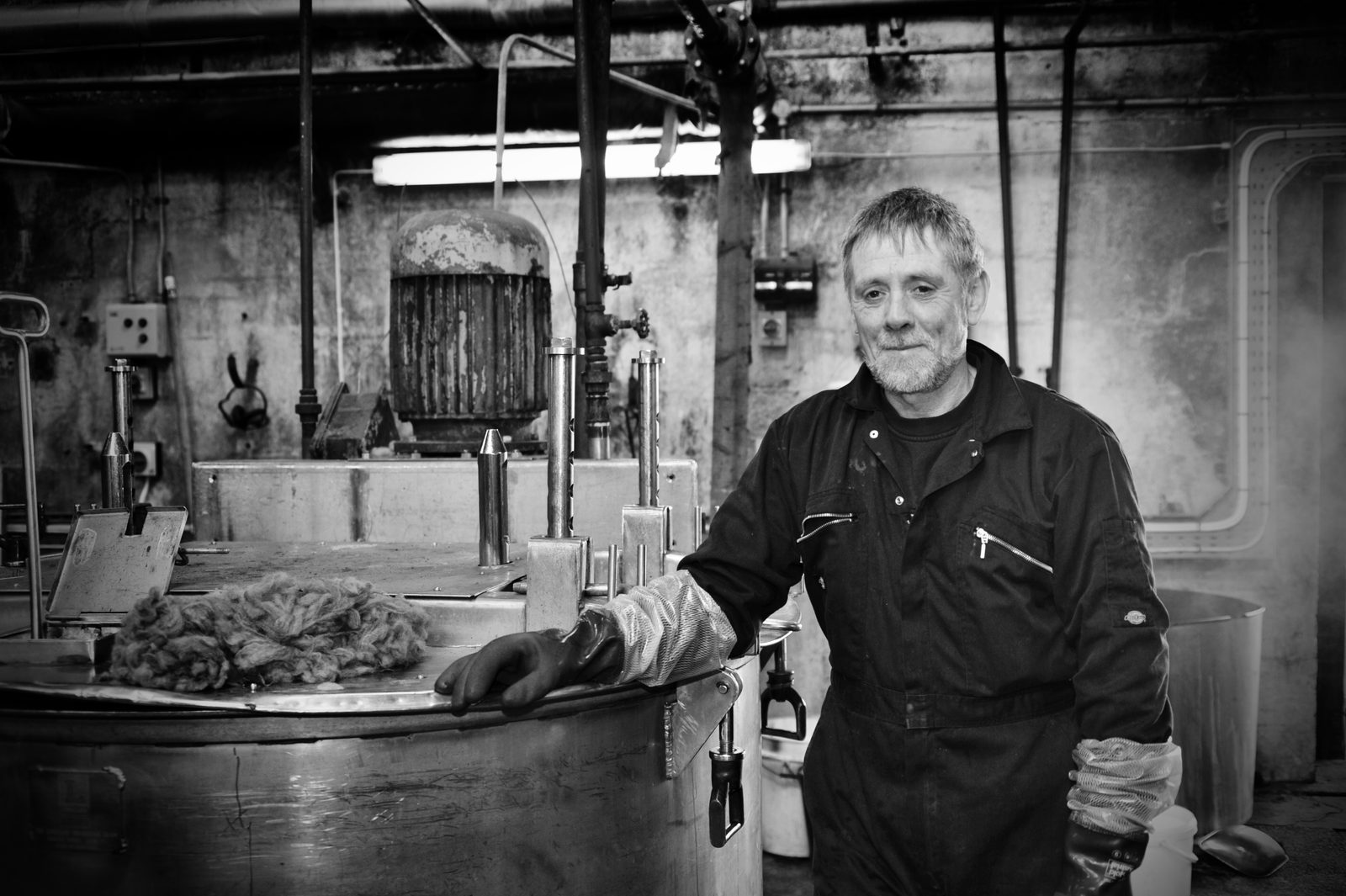 Harris Tweed dye pot - with mill worker